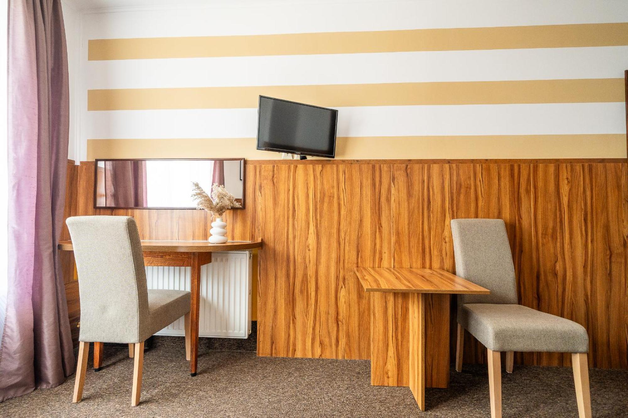 Max Apartamenty - Pokoje - Domki - Restauracja - Basen Mielno  Eksteriør billede